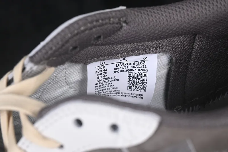 All categories Air Jordan Jordan series basketball shoes Air Jordan 1 Low GX foreign trade version Travis Scott x Air Jordan 1 Low OG AJ1 Joe 1 undercut low top full head layer DM7866-162